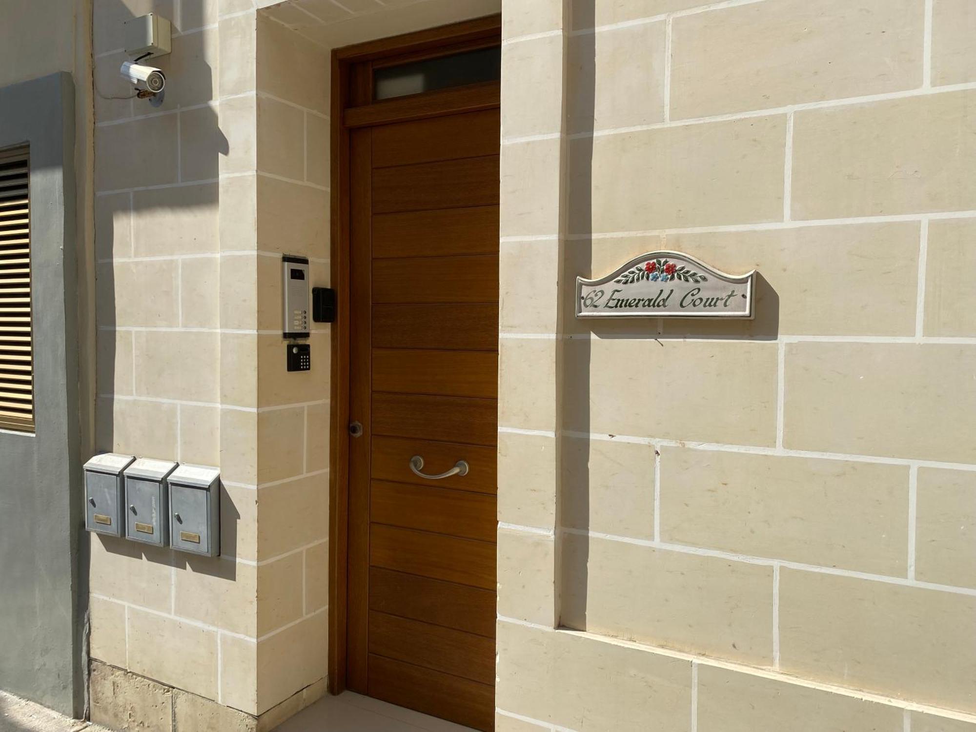 Emerald Court - Radiant Sliema Apartments & Penthouse By Shortletsmalta エクステリア 写真